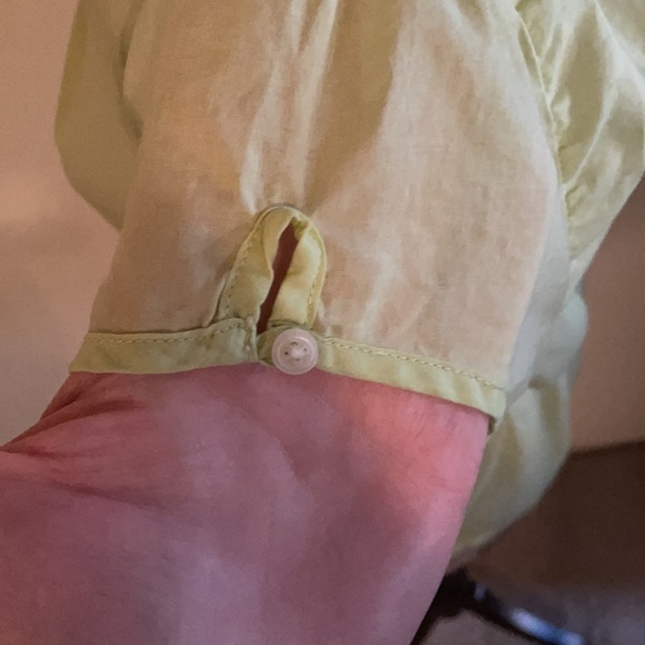 Lime green cotton cap sleeve shirt. - Picture 3 of 5